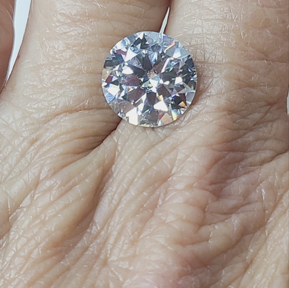 Moissanite loose 4.57 carat Gemstone - Picture 15 of 15
